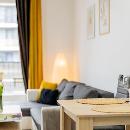 Cityscape Oasis: Active Studio Heaven Братислава Екстер'єр фото